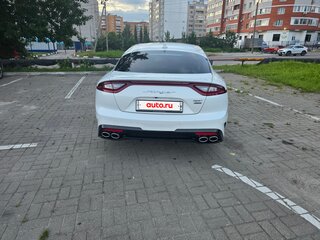 2020 Kia Stinger I, белый, 3050000 рублей, вид 5