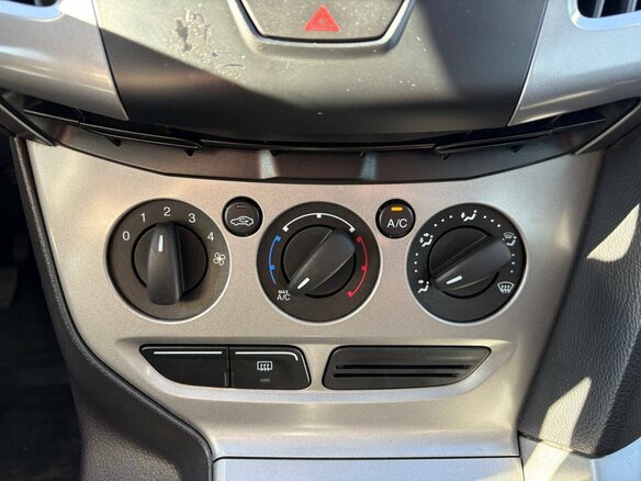 2012 Ford Focus III, синий, 700000 рублей - вид 17