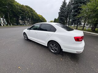 2015 Volkswagen Jetta VI Рестайлинг, белый, 1100000 рублей, вид 4