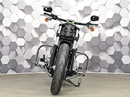 2018 Harley-Davidson Breakout, чёрный, 1729000 рублей, вид 5