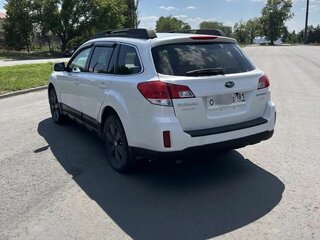 2011 Subaru Outback IV, белый, 1100000 рублей, вид 3