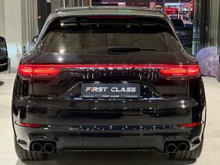 2019 Porsche Cayenne S III, чёрный, 6900000 рублей, вид 3