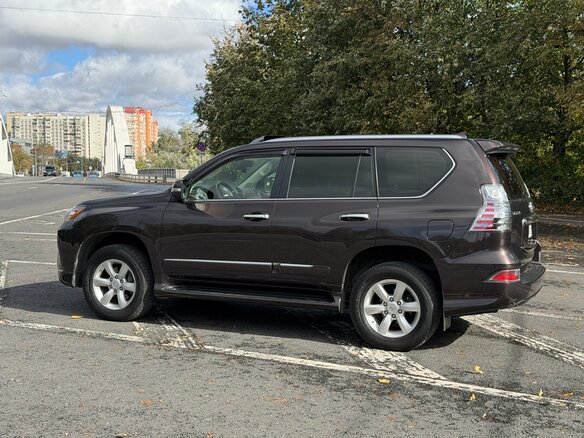 2018 Lexus GX 460 II Рестайлинг, коричневый, 6750000 рублей - вид 7