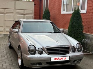 2001 Mercedes-Benz E-Класс 200 II (W210, S210) Рестайлинг, серебристый, 620000 рублей, вид 1