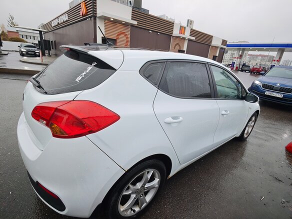 2012 Kia Ceed II, белый, 900000 рублей - вид 2