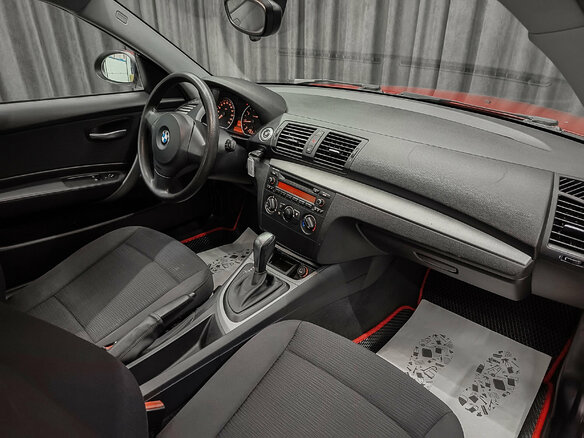 2008 BMW 1 серии 116i I (E81/E82/E87/E88) Рестайлинг, красный, 780000 рублей - вид 8