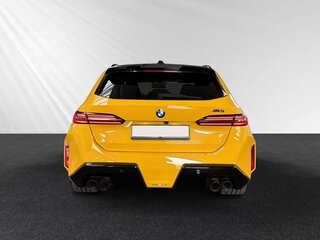2025 BMW M5 VII (G90), жёлтый, 22000000 рублей, вид 4