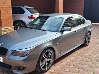 2008 BMW 5 серии 530i V (E60/E61) Рестайлинг, серый, 1200000 рублей, вид 1