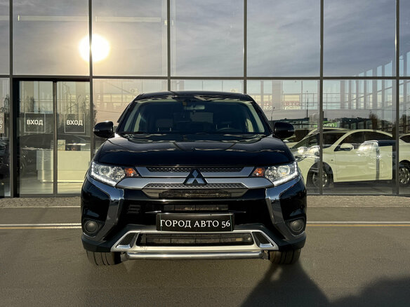 2018 Mitsubishi Outlander III Рестайлинг 3, чёрный, 2080000 рублей