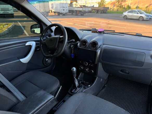 2017 Lada (ВАЗ) Largus I, серебристый, 570000 рублей - вид 9