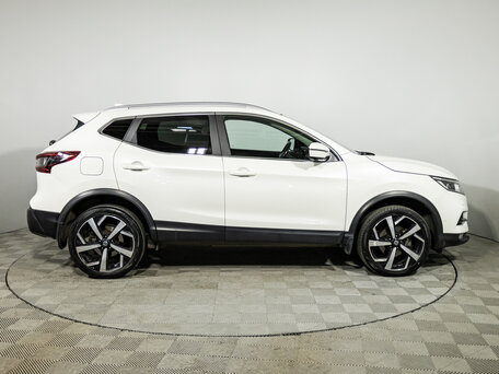 2021 Nissan Qashqai II Рестайлинг, белый, 2075900 рублей, вид 4