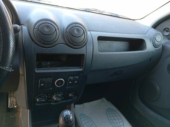 2015 LADA (ВАЗ) Largus, серебристый, 303457 рублей - вид 5