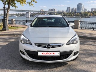 2012 Opel Astra GTC J Рестайлинг, серебристый, 990000 рублей, вид 1