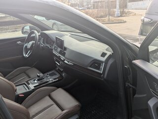 2019 Audi Q5 45 TFSI II (FY), чёрный, 3180000 рублей, вид 4