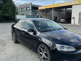 2012 Volkswagen Jetta VI, чёрный, 850000 рублей, вид 3