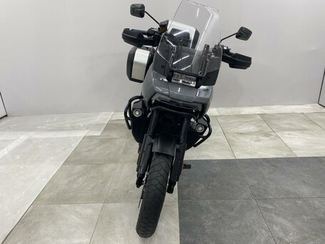 2021 Harley-Davidson Pan America, серый, 1140000 рублей, вид 3