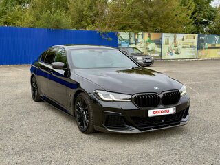 2021 BMW 5 серии 530i xDrive VII (G30/G31/G38) Рестайлинг, чёрный, 7200000 рублей, вид 5