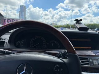 2007 Mercedes-Benz S-Класс 550 V (W221), чёрный, 2000000 рублей, вид 3