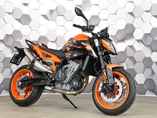 KTM 890 Duke