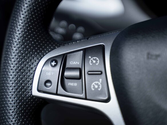 2021 Lada (ВАЗ) Vesta SW Cross I, серый, 1390000 рублей - вид 15