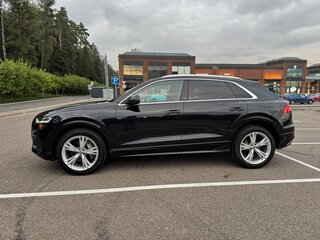 2019 Audi Q8 55 TFSI I (4M), чёрный, 4950000 рублей, вид 4