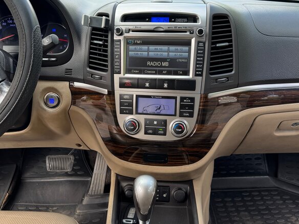 2011 Hyundai Santa Fe II Рестайлинг, серебристый - вид 13