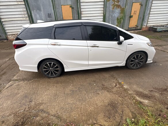 2019 Honda Shuttle II Рестайлинг, белый, 1480000 рублей - вид 2