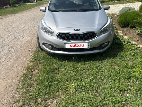 2014 Kia Ceed II, серебристый, 1030000 рублей