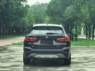 2018 BMW X1 18i sDrive II (F48), чёрный, 1590002 рублей, вид 4