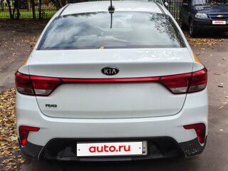 2017 Kia Rio IV, белый, 800000 рублей, вид 3