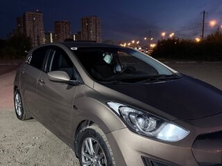 2014 Hyundai i30 II, коричневый, 950000 рублей, вид 4
