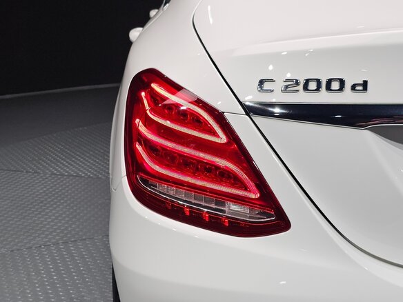 2018 Mercedes-Benz C-Класс 200 BlueTEC IV (W205), белый - вид 24