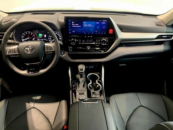 2026 Toyota Highlander IV (XU70), чёрный, 5750000 рублей - вид 9
