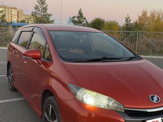 2013 Toyota Wish II Рестайлинг, оранжевый, 1450000 рублей, вид 4