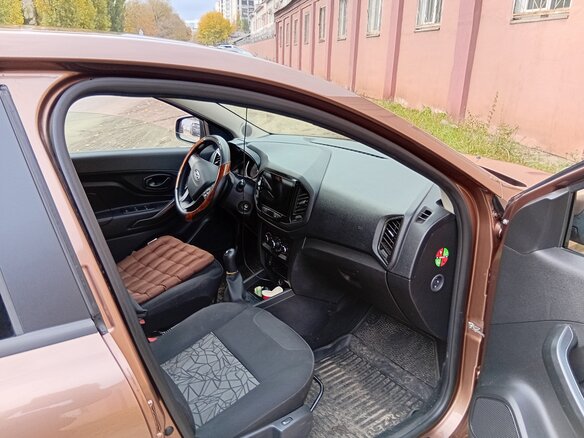 2017 Lada (ВАЗ) XRAY I, коричневый, 730000 рублей - вид 4