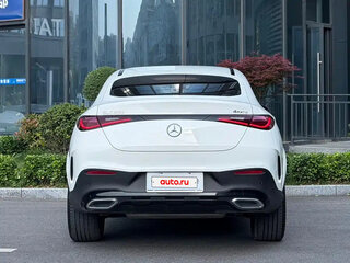 2025 Mercedes-Benz GLC Coupe 260 II (C254), белый, 5489099 рублей, вид 4