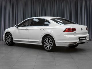 2018 Volkswagen Passat B8, белый, 2339000 рублей, вид 2
