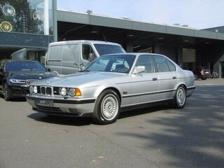 1991 BMW M5 II (E34), серебристый, 6550000 рублей, вид 1