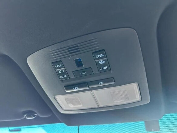 2015 Toyota Harrier III (XU60), белый, 1950055 рублей - вид 16