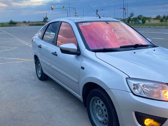 2017 Lada (ВАЗ) Granta I, серебристый, 410000 рублей - вид 2