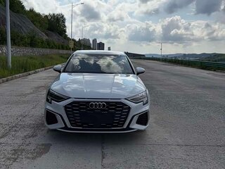 2022 Audi A3 35 TFSI IV (8Y), белый, 1955000 рублей, вид 2