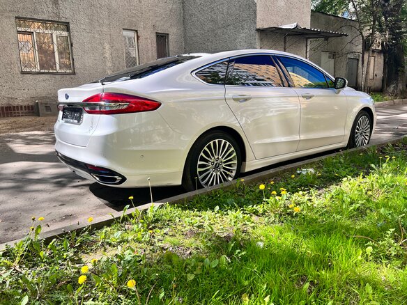 2019 Ford Mondeo V Рестайлинг, белый, 2250000 рублей - вид 5