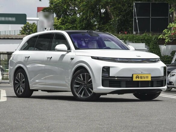 2026 Li Auto (Lixiang) L7 52.3 kWh I Рестайлинг, белый, 9220000 рублей - вид 3