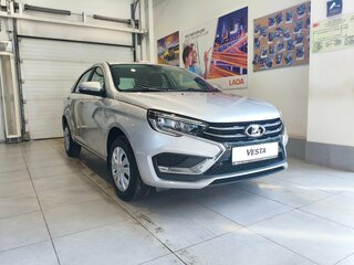 2026 Lada (ВАЗ) Vesta I Рестайлинг (NG), серебристый, 1755000 рублей, вид 3