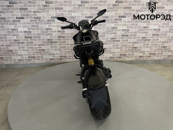 2023 Ducati Diavel V4, чёрный - вид 5