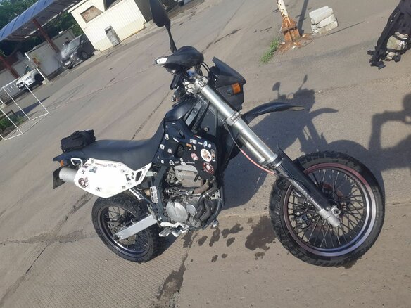 2002 Kawasaki D-tracker 250, чёрный, 280000 рублей - вид 4