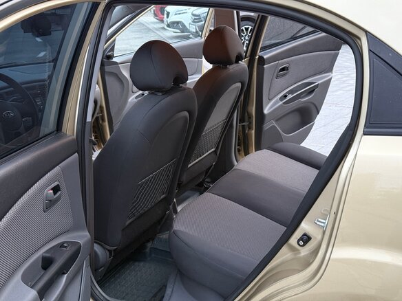 2011 Kia Rio II Рестайлинг, бежевый - вид 14