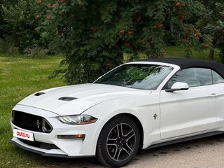 2020 Ford Mustang VI Рестайлинг, белый, 1900000 рублей, вид 1