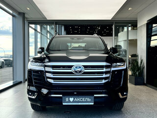 2026 Toyota Land Cruiser 300 Series, чёрный, 15400000 рублей, вид 3