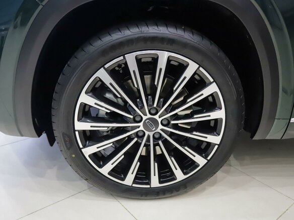2026 Geely Monjaro I Рестайлинг, зелёный - вид 8